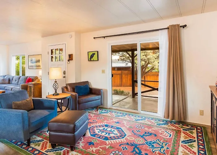 Holiday home Amazing Views For Family Red Rock Trail House