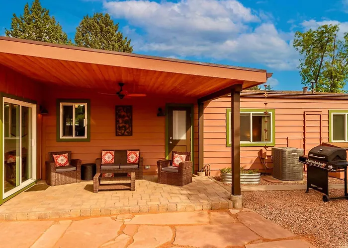 Holiday home Amazing Views For Family Red Rock Trail House